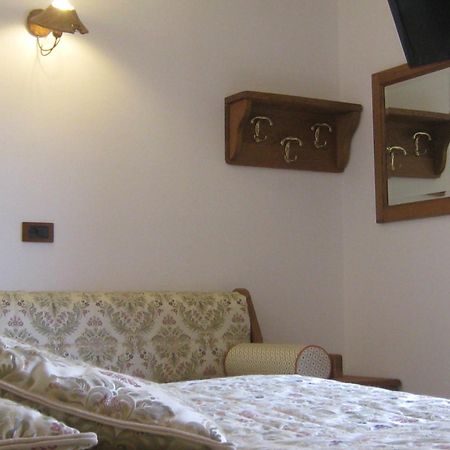 Hotel Villa Plinia Праджелато Екстериор снимка