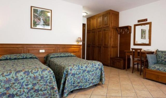 Hotel Villa Plinia Праджелато Екстериор снимка