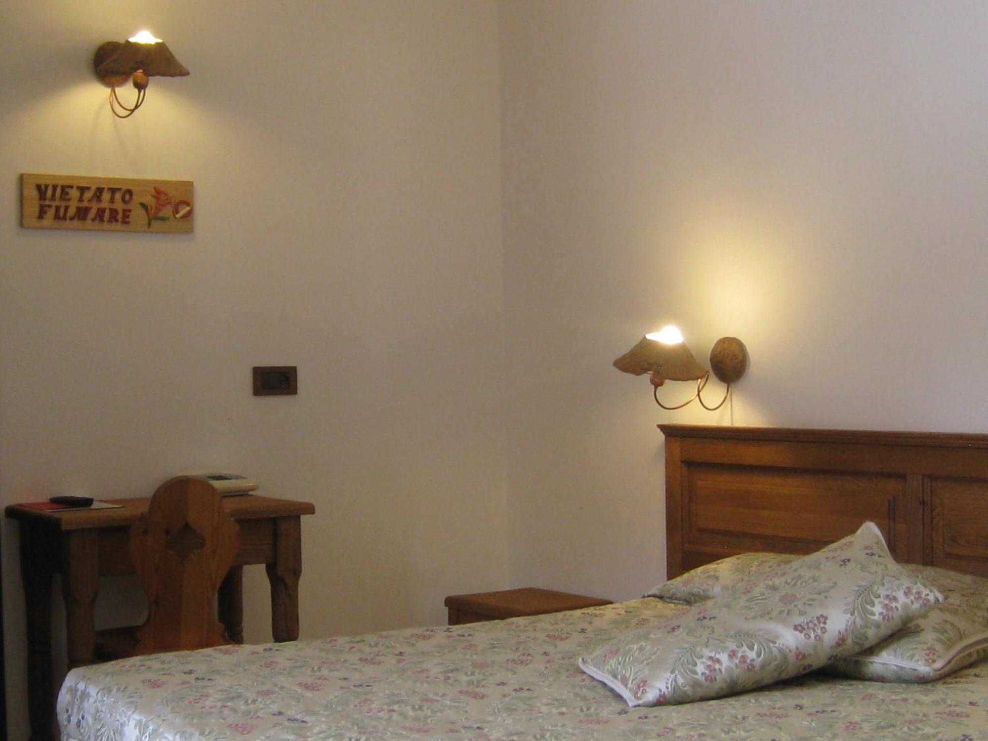 Hotel Villa Plinia Праджелато Екстериор снимка