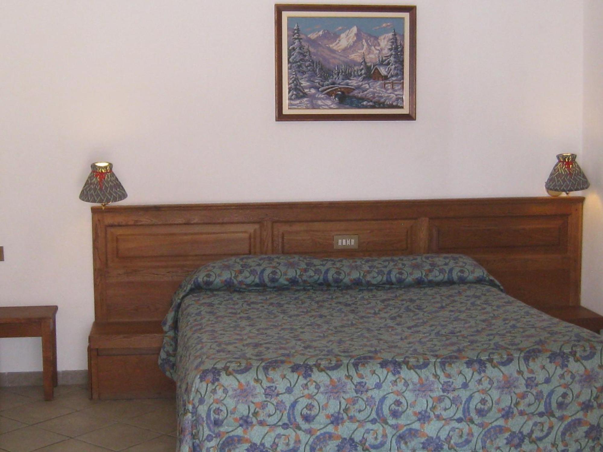 Hotel Villa Plinia Праджелато Екстериор снимка
